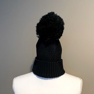 Black Pompon Winter Hat Beanie